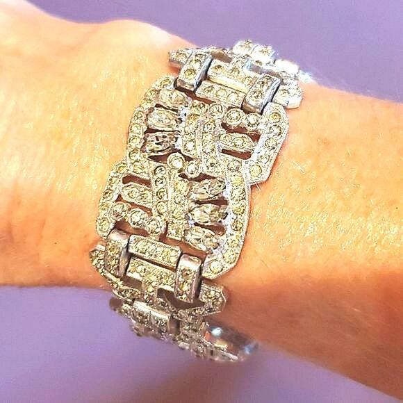 COPY - Bracelet Vintage Antique with Rhinestones! Beautiful Excellent Condition! - Picture 7 of 7